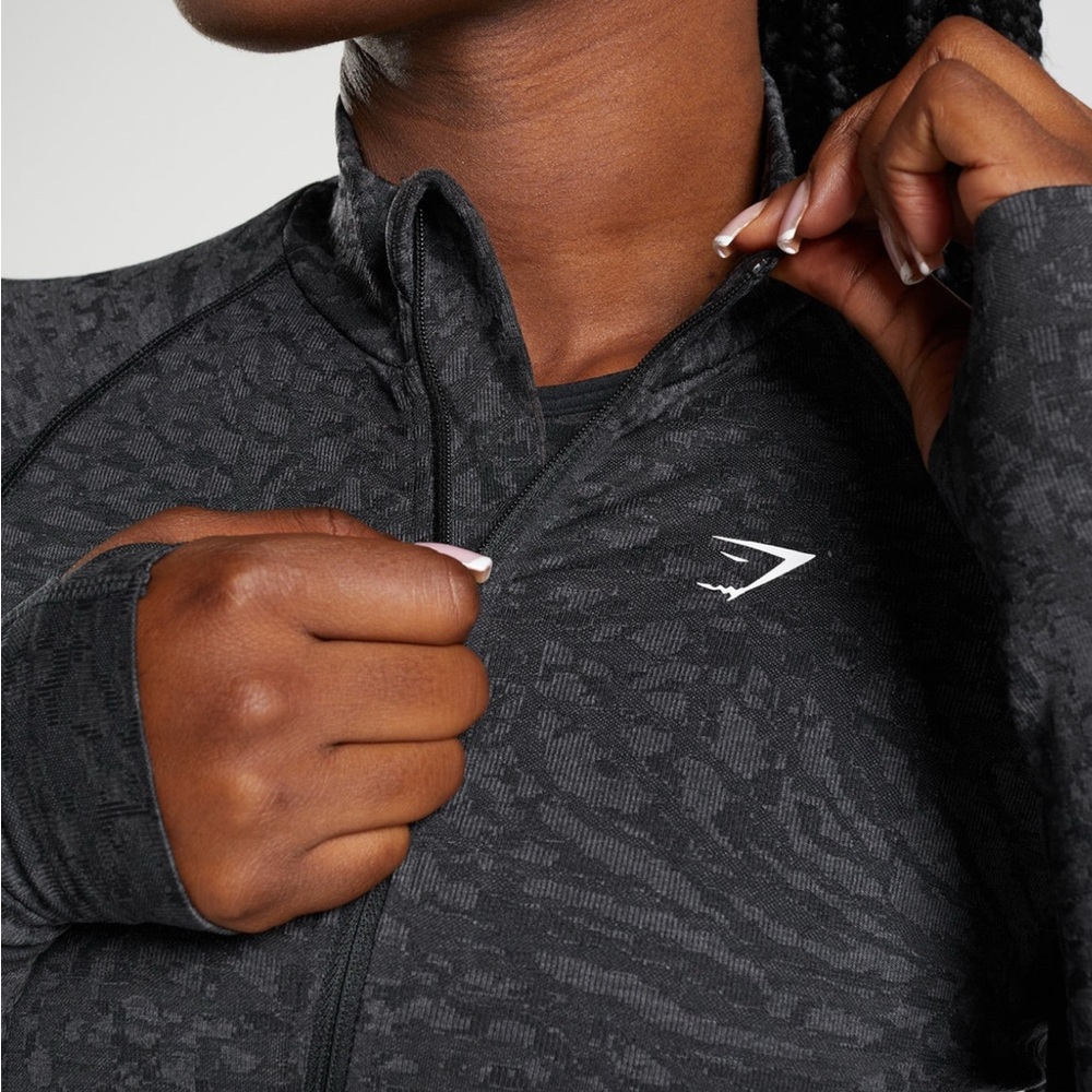 Gymshark Patterned Full-Zip Top - Picture 2 of 6